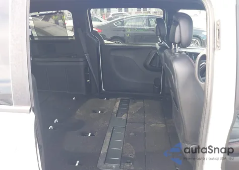 2017 Dodge Grand Caravan Gt z USA, uszkodzony, nr VIN 2C4RDGEG8HR740875